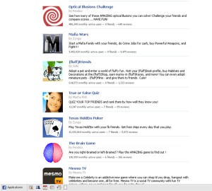 Esimerkkejä Facebook-sivustolla tarjolla olevista pelillisistä applikaatioista
