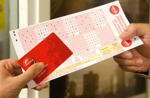 Lottokuponki (Kuvaaja Harri Vaskimo)